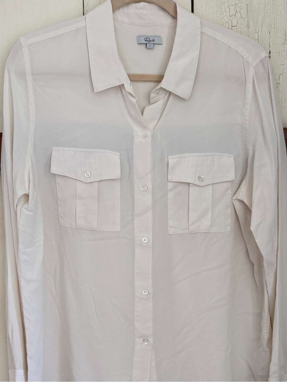 Rails Ladies silk Button-Down Long Sleeve blouse